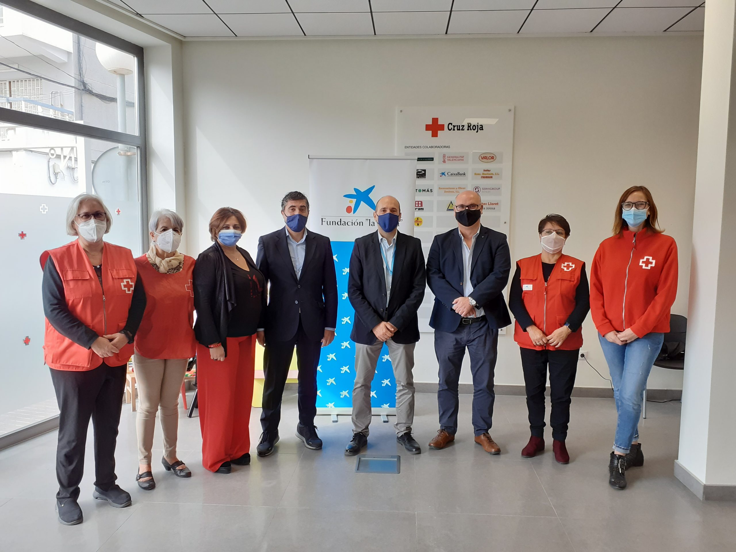 Obra Social La Caixa dona 3.000 euros a Cruz Roja de la Vila Joiosa