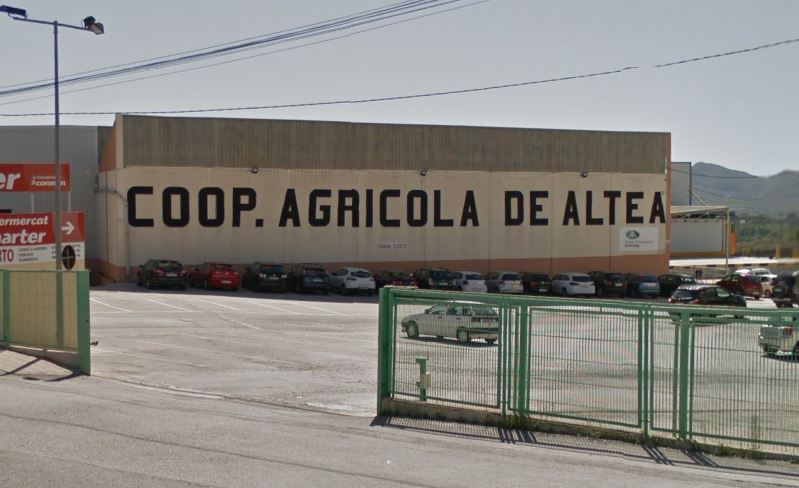 Los terrenos e instalaciones que ocupaba la Cooperativa Agrícola son ya «del pueblo de Altea»
