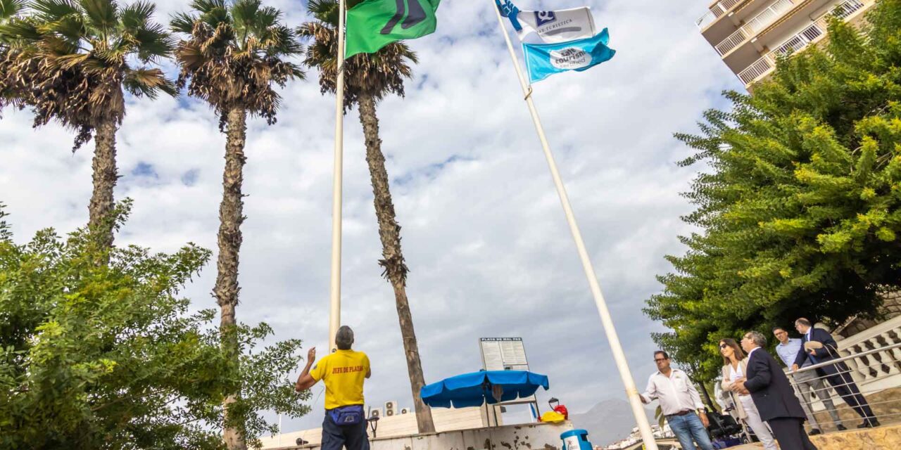 Las playas de Benidorm, más inclusivas con banderas para daltónicos