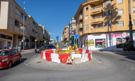 Arrancan las obras de mejora en la glorieta de País Valencià con camí de Coves