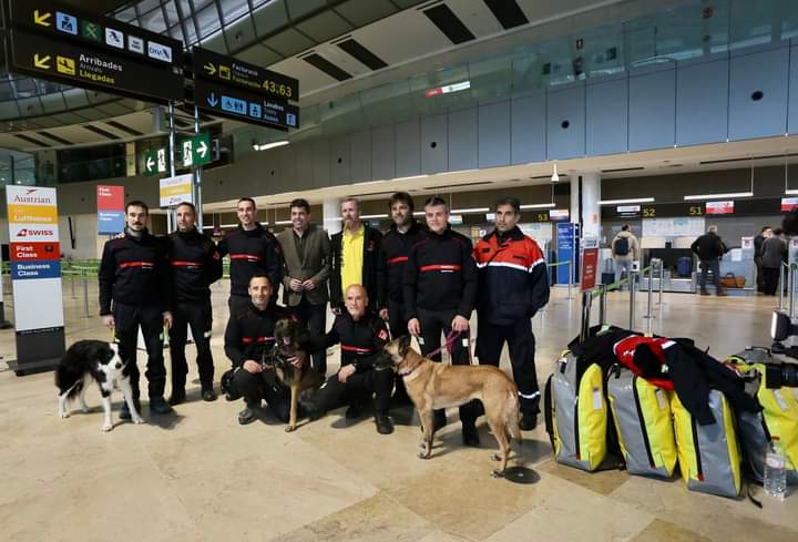 Un equipo de bomberos de Alicante viaja a Turquía para ayudar en la búsqueda y rescate de personas
