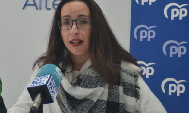 Rocío Gómez: “Los jóvenes de la Marina Baixa se tienen que marchar a otras zonas porque Puig no ha hecho ni una vivienda pública”