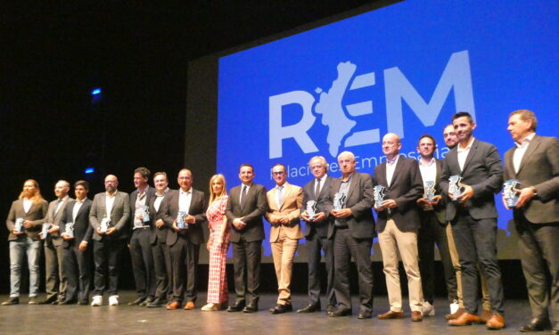 Los XVI Premios Empresariales REM galardonan a Oasis Gaming y CEFIRE