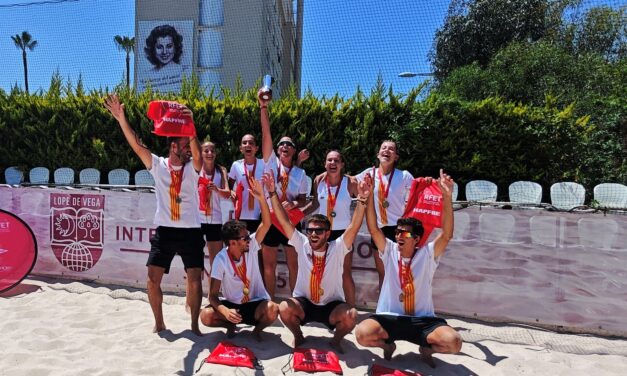 El equipo de Cataluña se alza con la victoria en el III Campeonato de España de Tenis Playa por Comunidades