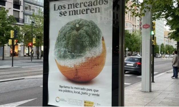 Toni Pérez exige la retirada de la campaña ‘Los mercados se mueren’ por la imagen que utiliza de una naranja putrefacta