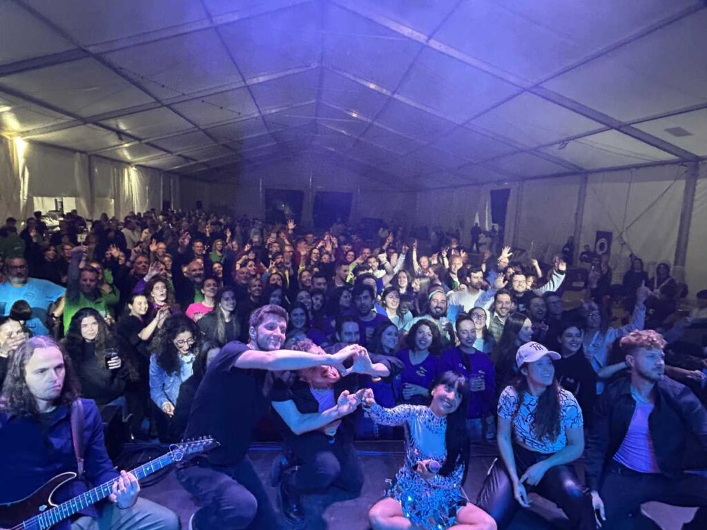 El cuarto “Mig Any” de La Nucía reunió a las penyas en la “Carpa Festera” 5