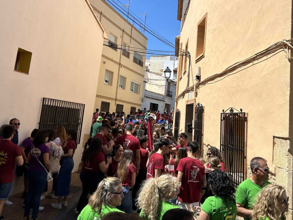 El cuarto “Mig Any” de La Nucía reunió a las penyas en la “Carpa Festera” 7