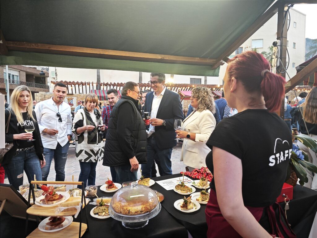Éxito rotundo para la I Nit de Vins de Polop 0