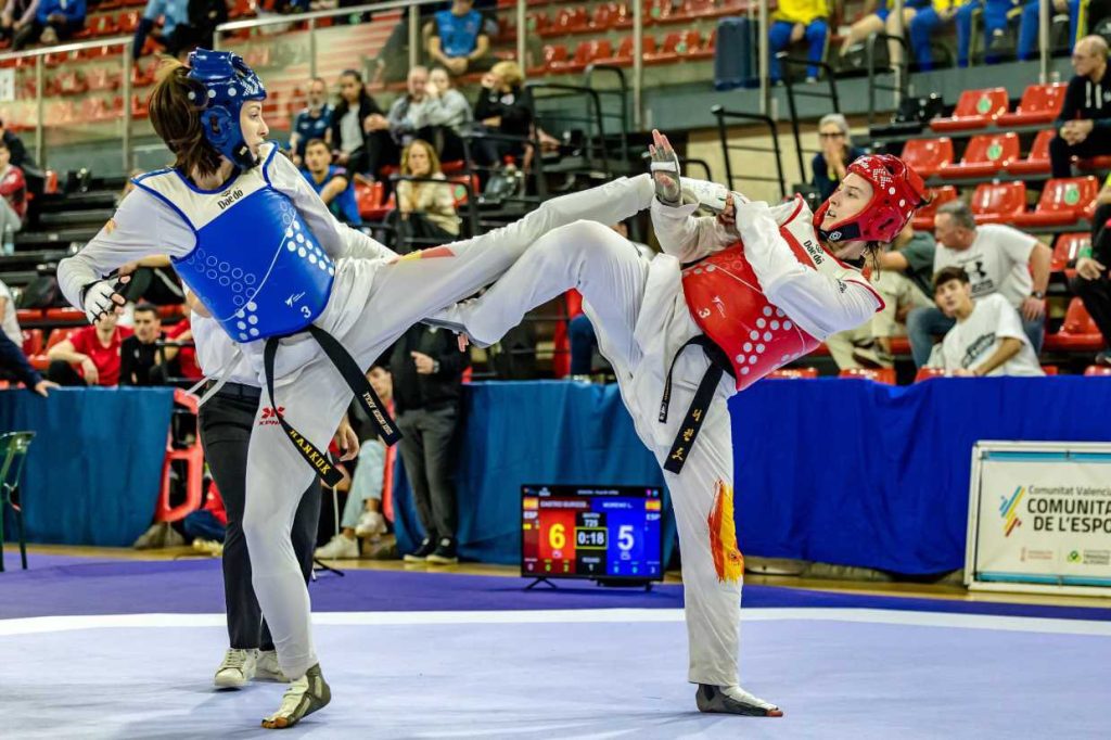 La élite del taekwondo español abrió el Nacional de Clubes en La Nucía 2
