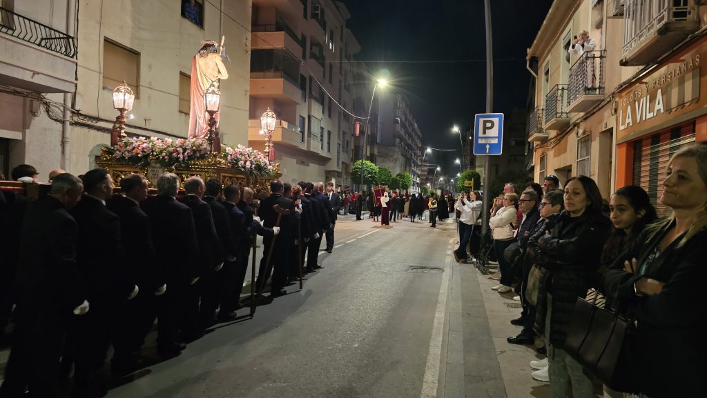 La cofradía Ecce Homo procesiona la noche del Jueves Santo en Villajoyosa 0