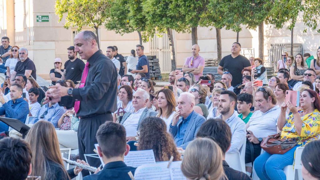 300 escolares dan vida en el Julio Iglesias al Innovacant 2025 de Benidorm 0