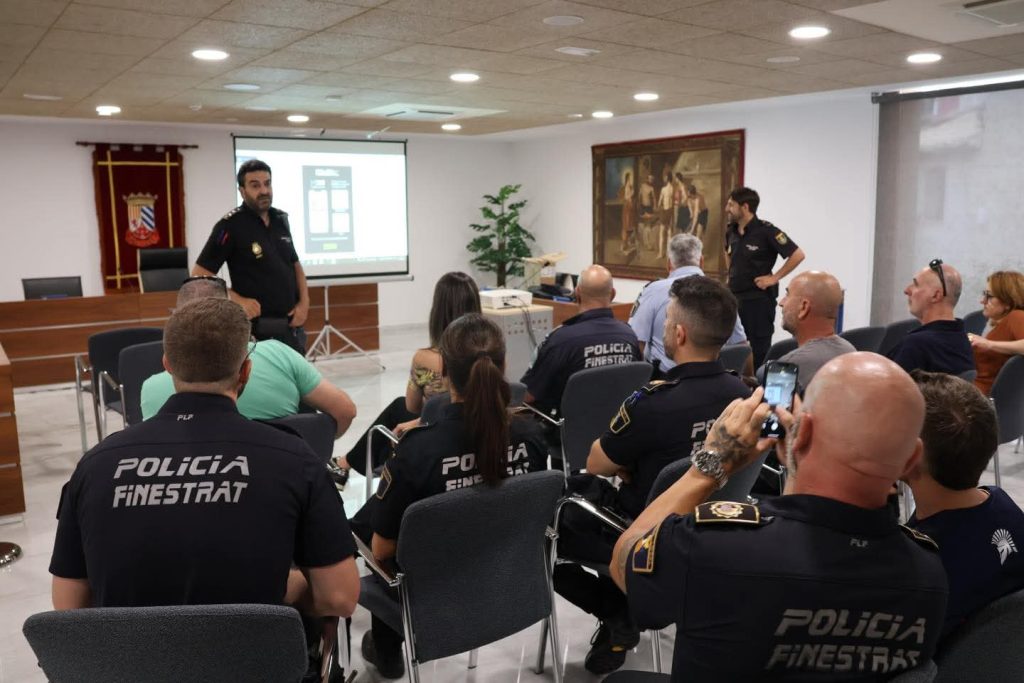 Formación sobre DNI digital para funcionarios y Policías Locales 2