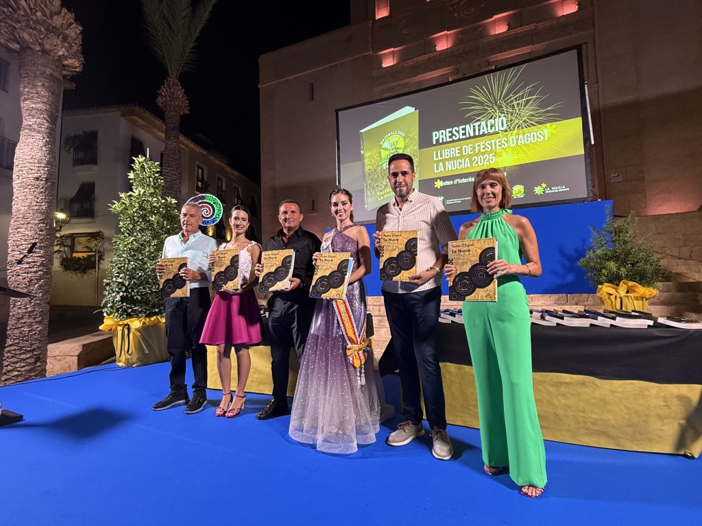Presentado el libro y programa de actos de les Festes d’Agost 2025 en La Nucía 0