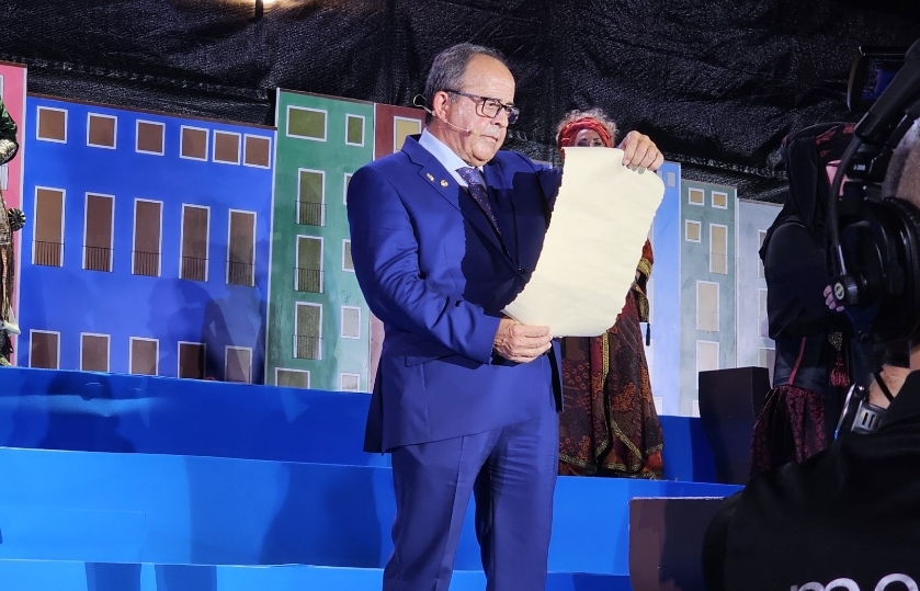 Villajoyosa presenta los cargos de las fiestas de Moros y Cristianos de 2025 2