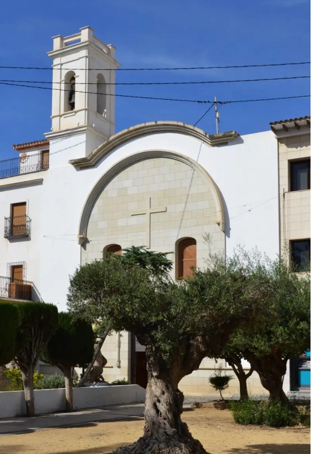 El ayuntamiento de Altea firma convenio con la parroquia Nuestra Señora del Consuelo 4