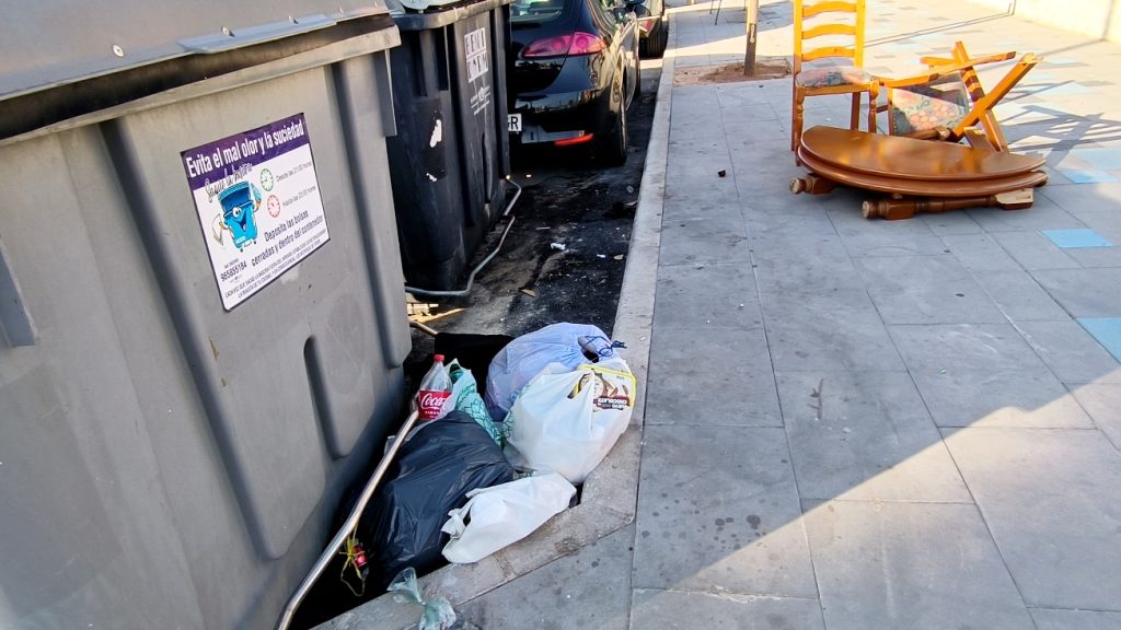 El PSOE denuncia la “insostenible” situación de suciedad y malos olores en Benidorm 0