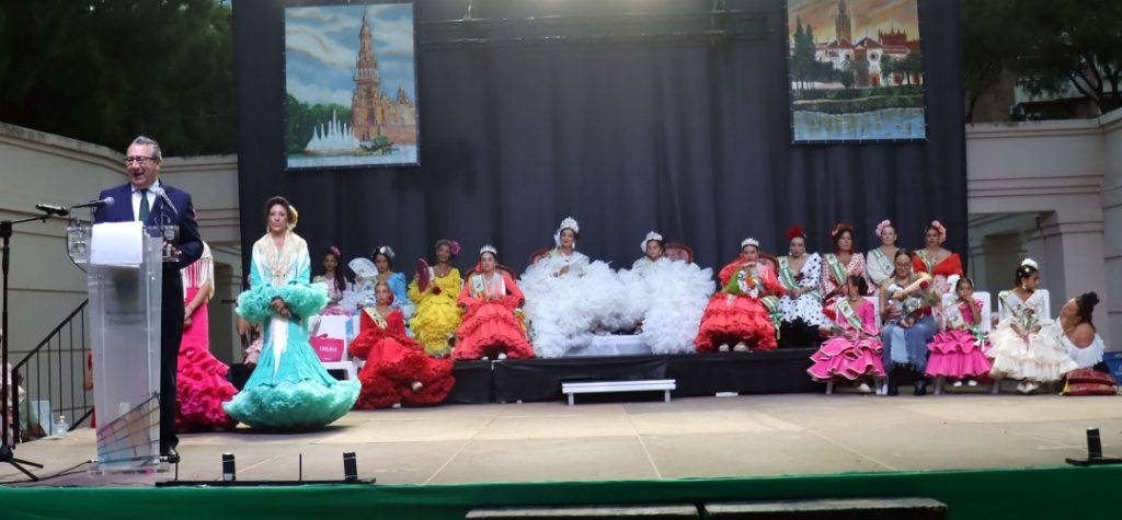 Rocío Romero y Rocío Benavente, nuevas Reinas de la Casa de Andalucía de Benidorm 2