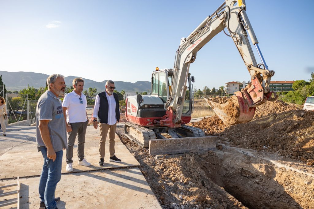 L’Alfàs del Pi urbaniza un nuevo tramo de la calle Rosa dels Vents 0