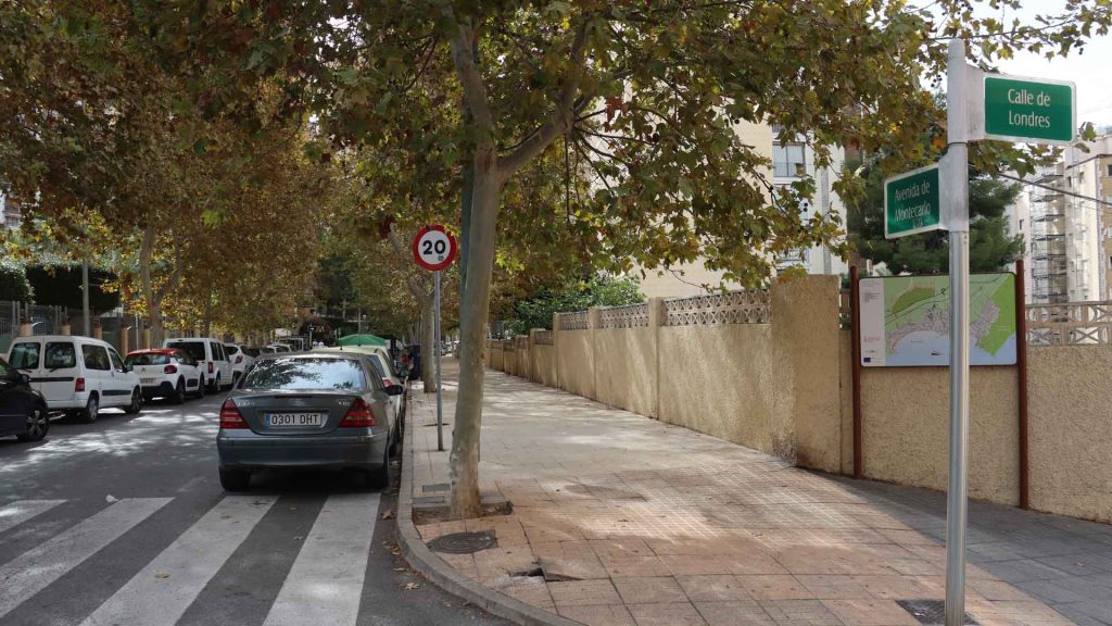 Benidorm inicia la renovación de la red de agua potable y saneamiento en la avenida Montecarlo en el tramo entre las calles Roma y Berlín 0