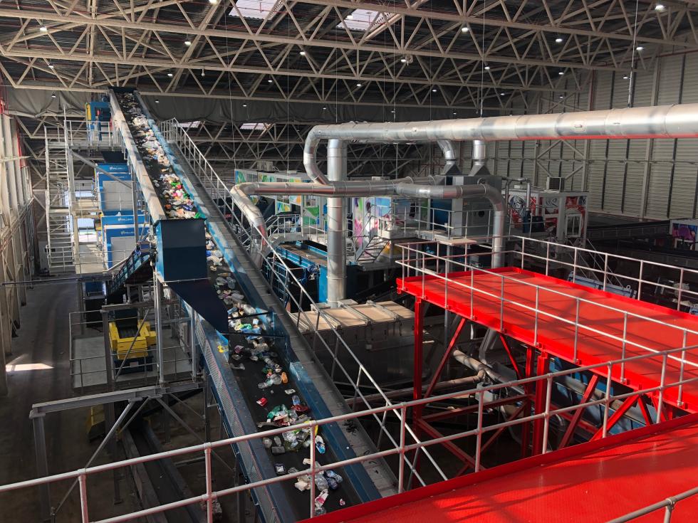 Proyecto de reciclaje de cápsulas de café y aluminio a la planta de envases de Benidorm 0