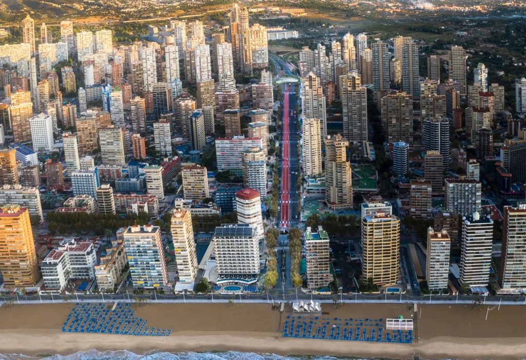 Una mujer se enfrenta a seis años de prisión por homicidio en grado de tentativa en Benidorm 0