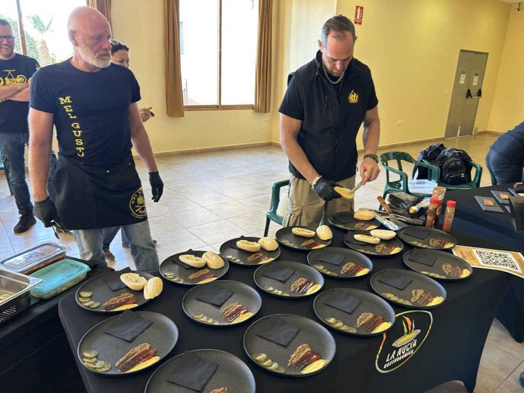 “Degusta La Nucía” presenta sus 15 tapas a concurso al jurado 0