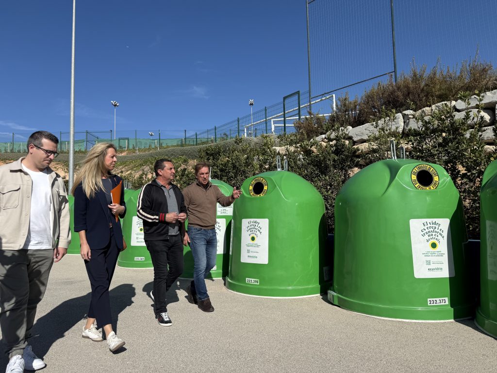 La Nucía refuerza el reciclaje con 56 nuevos contenedores de vidrio 0