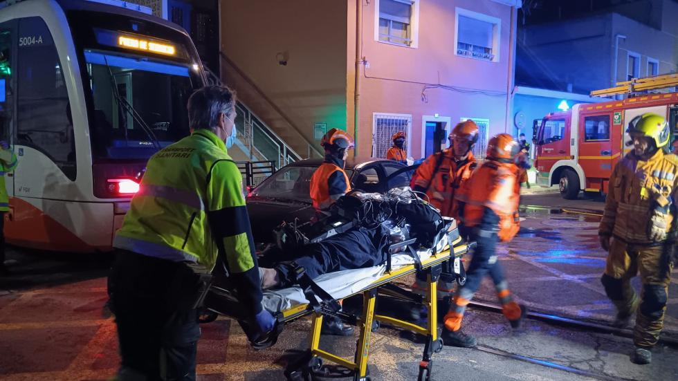 TRAM d’Alacant realiza un simulacro de una colisión con un coche eléctrico en Villajoyosa 0