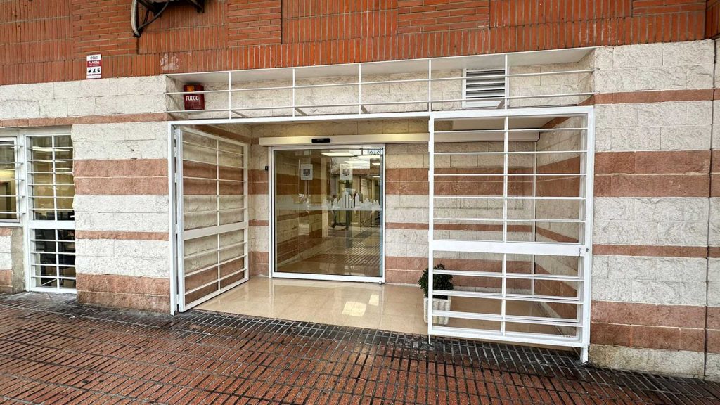 La extensión administrativa de la avenida de Beniardá empezará a dar servicio en su nueva ubicación este viernes