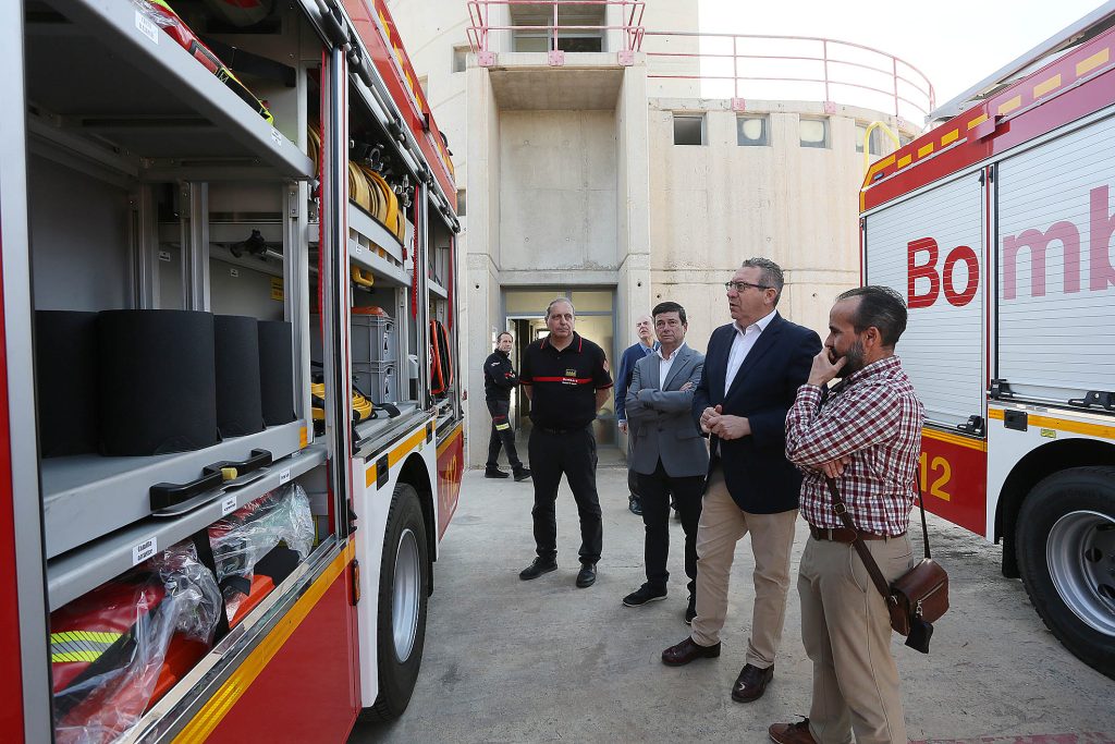 La Diputación de Alicante invierte 1,6 millones en nuevas autobombas para los Bomberos de Alicante