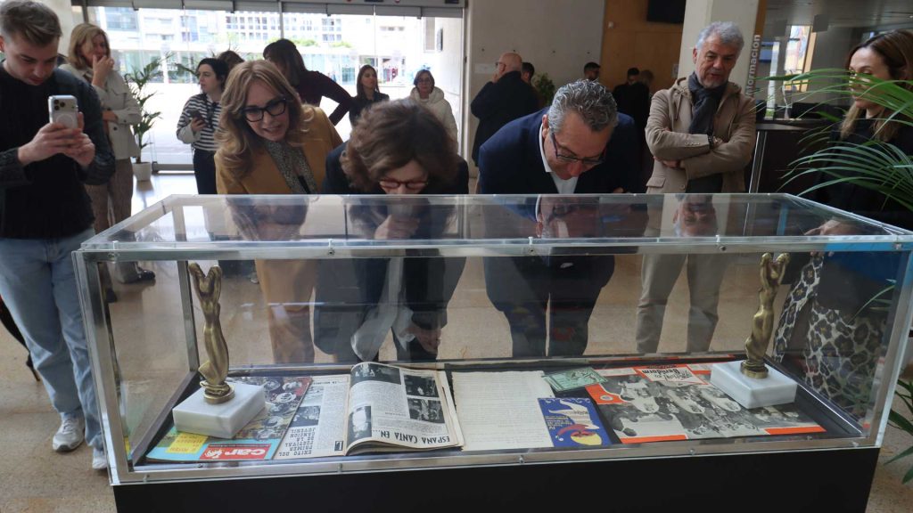 El Benidorm Fest y el Festival de la Canción, protagonistas de una exposición en el Ayuntamiento