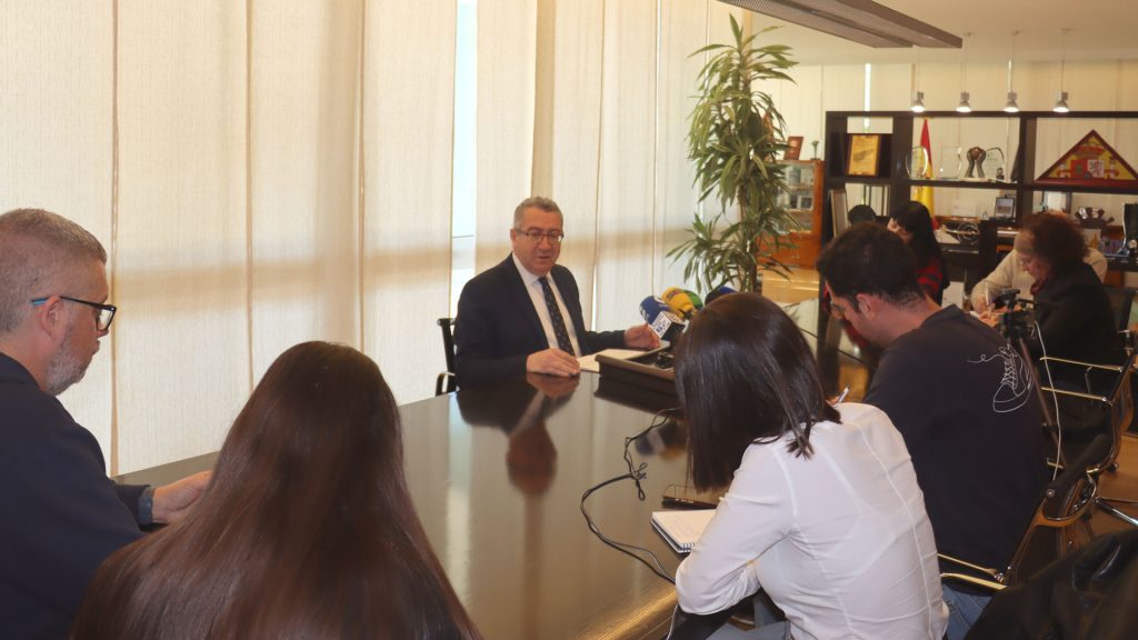 Benidorm someterá a pleno abrir una vía de diálogo con los propietarios del APR7 tras adherirse al Fondo de Impulso Económico