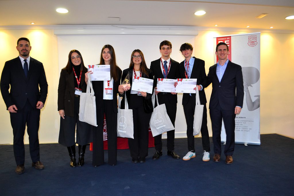 Maristas de Valencia gana el VI Torneo de Debate ‘Lope de Vega’ en el que han participado medio centenar de alumnos 0