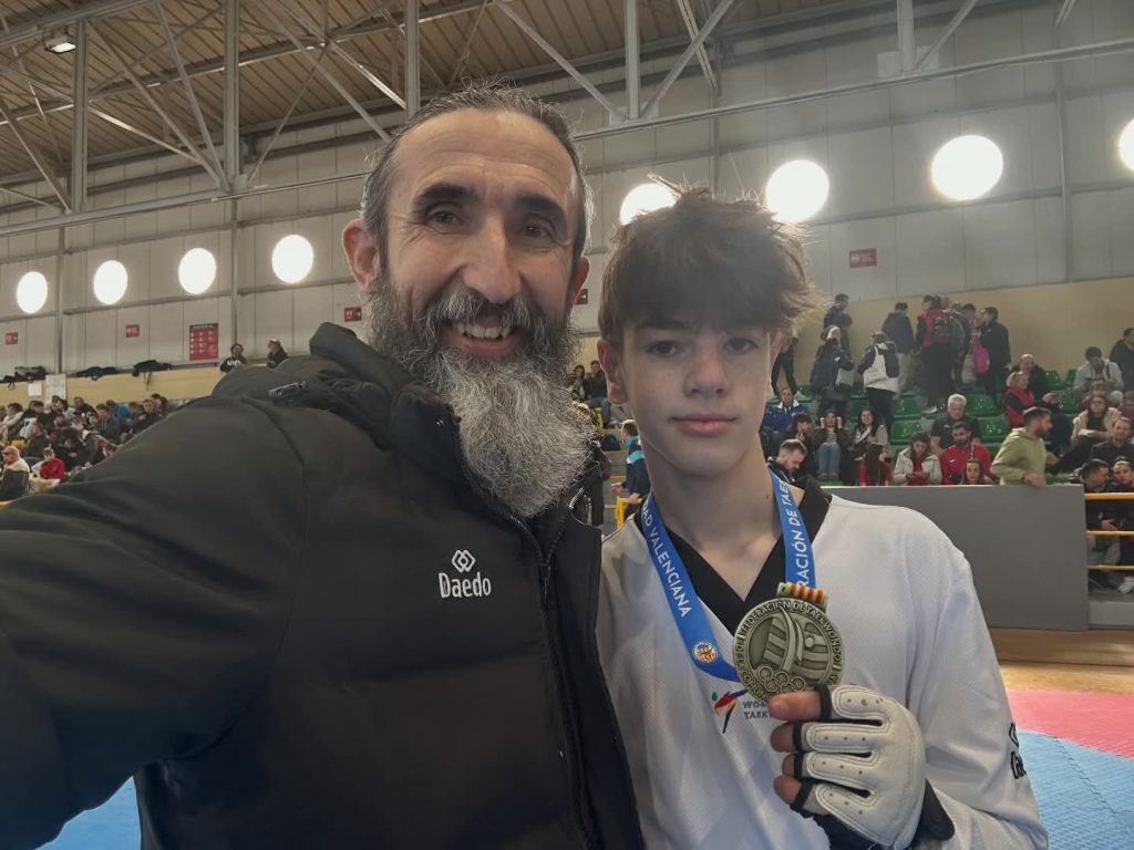 El Club Taekwondo y Hapkido Finestrat, mejor club autonómico junior y cadete de taekwondo 2026 4