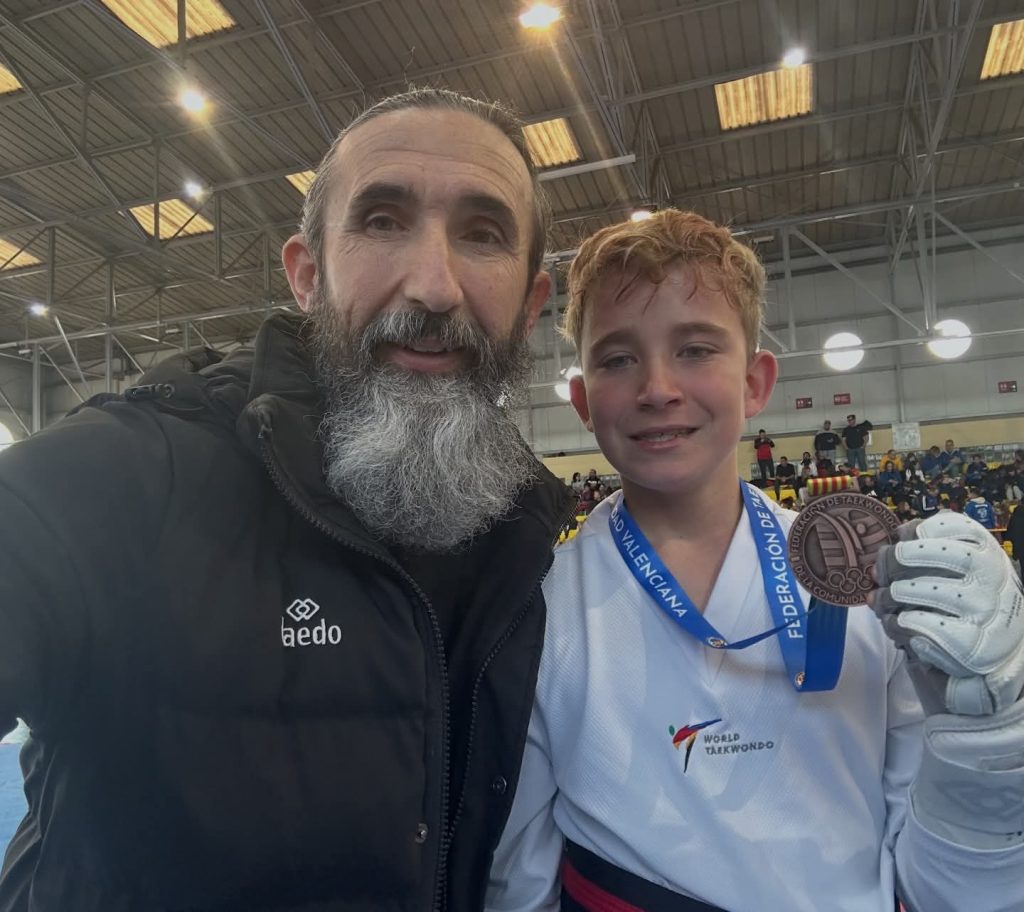 El Club Taekwondo y Hapkido Finestrat, mejor club autonómico junior y cadete de taekwondo 2026 14