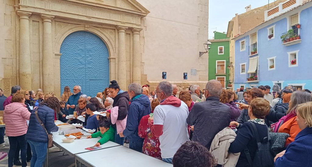 La Cofradía Nuestra Señora de la Caridad gana el IV Concurso de Torrijas de Villajoyosa