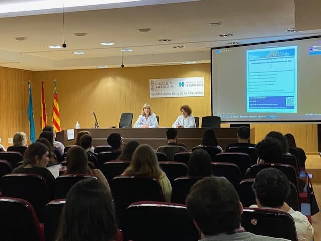 El Departamento de Salud Marina Baixa presenta su oferta docente a futuros residentes en una jornada de puertas abiertas