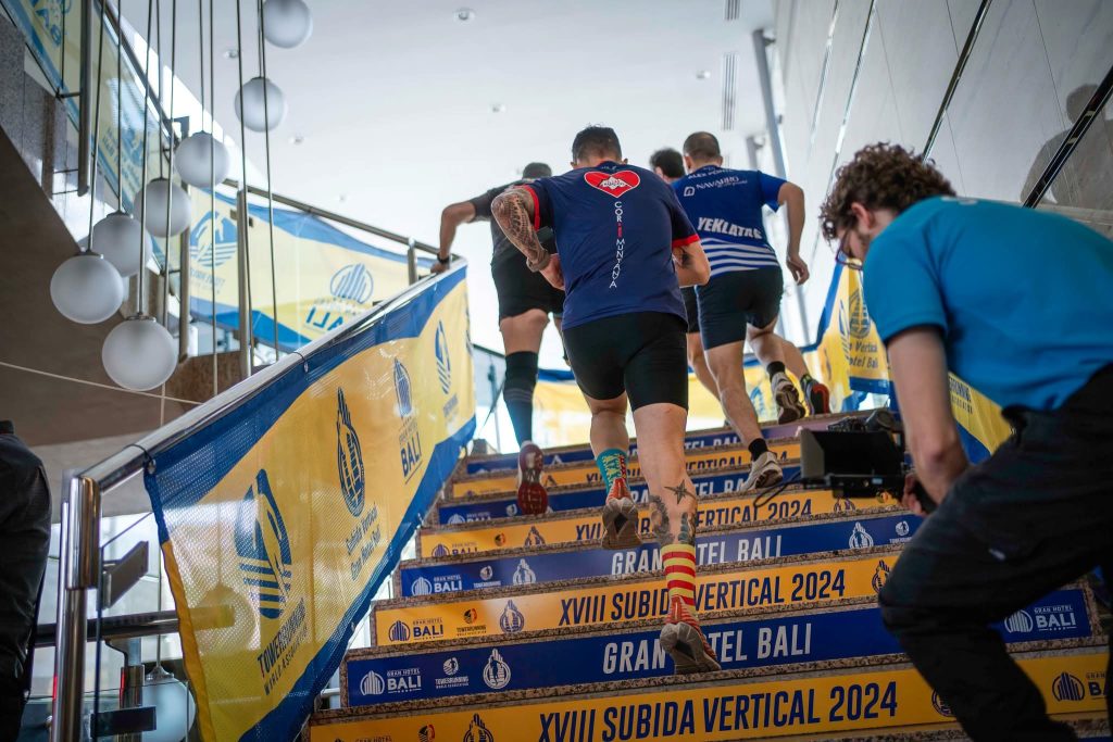 Subida Vertical Gran Hotel Bali 2026: Benidorm acoge la carrera de escaleras más espectacular de Europa