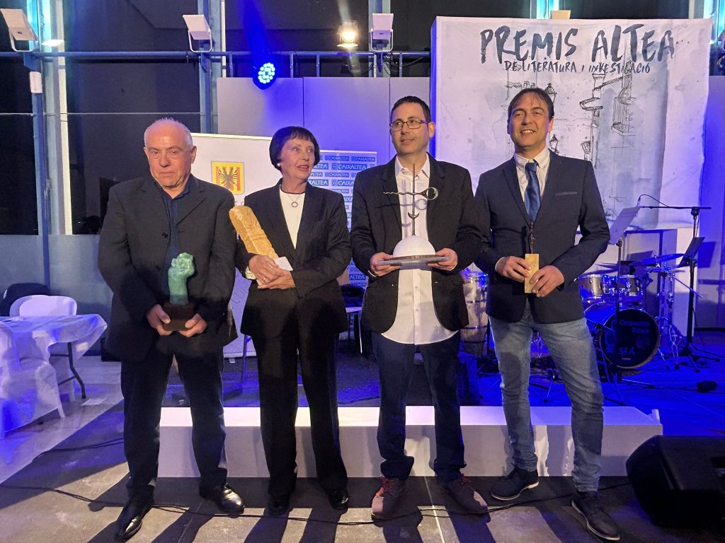 Premis Altea de Literatura i Investigació 2026: Enric Balaguer Pascual, Ivan Carbonell Iglesias i Toni Bellón Climent, guardonats en una edició rècord a Altea 1