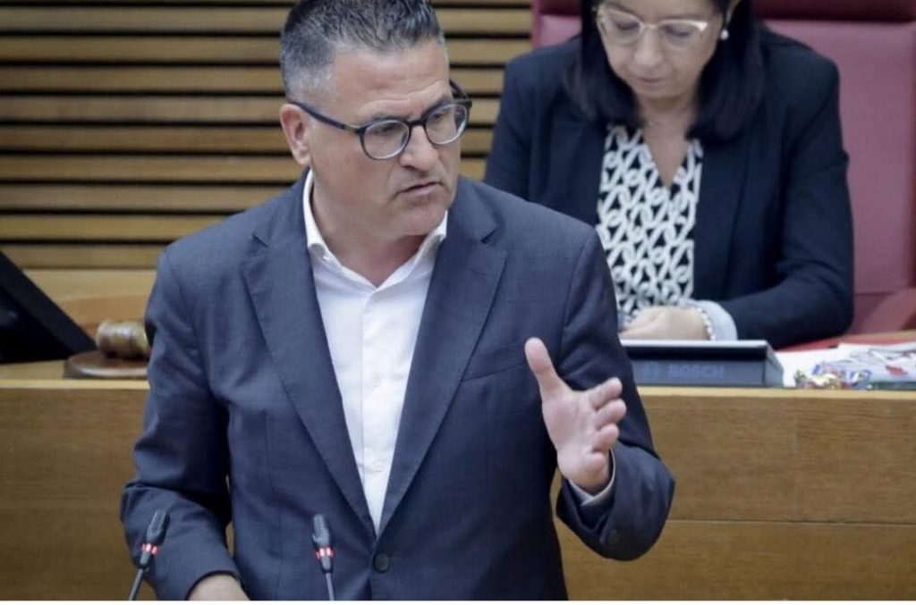 El PSPV acusa a PP y Vox de “bloquear” el TRAMnochador a Dénia y el PP responde que es una “moción populista” 2