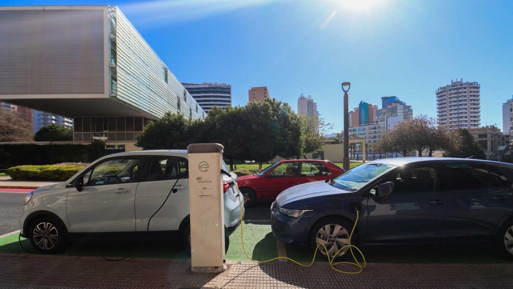 Benidorm adjudica el Plan MOVELE por 530.000 euros para impulsar el coche eléctrico