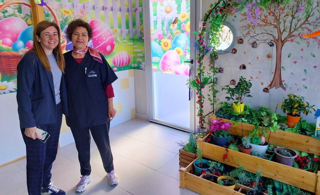Más de 200 bebés de Villajoyosa descubren el Mercat Municipal y la dieta mediterránea con el proyecto BEBE-ART