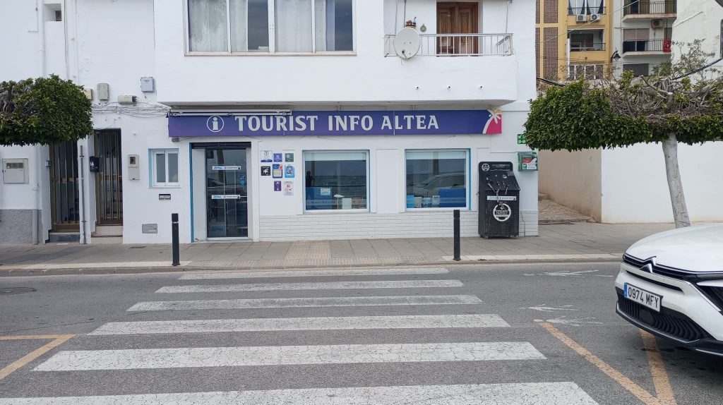 La Generalitat refuerza el servicio Tourist Info en Semana Santa