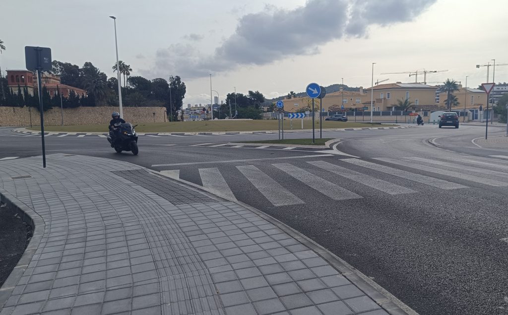 Villajoyosa culmina la reurbanización del bulevar del polígono El Torres con una inversión cercana al millón de euros