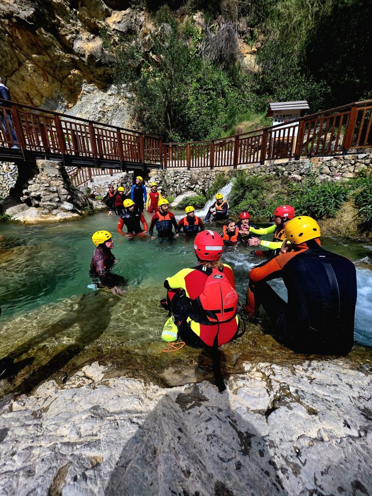 Lleno absoluto en Callosa d’en Sarrià en jornada de rescate en riadas 1