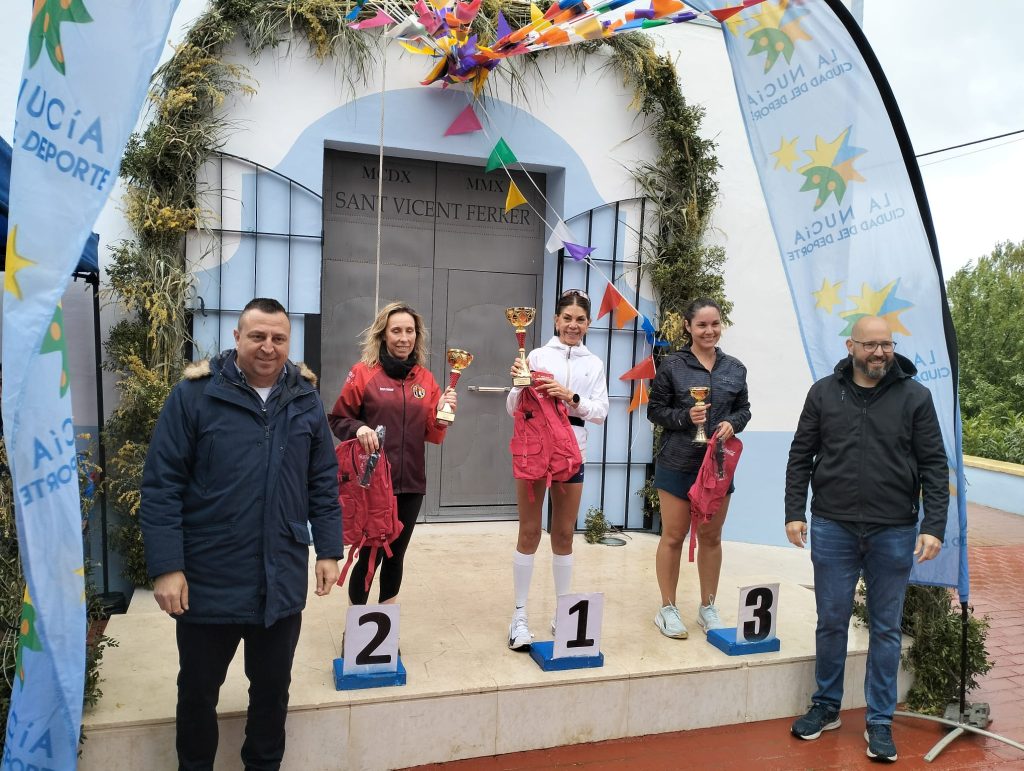 Analia Zanichelli y Raúl Blázquez ganan la XXI Carrera Pedestre de Sant Vicent de La Nucía
