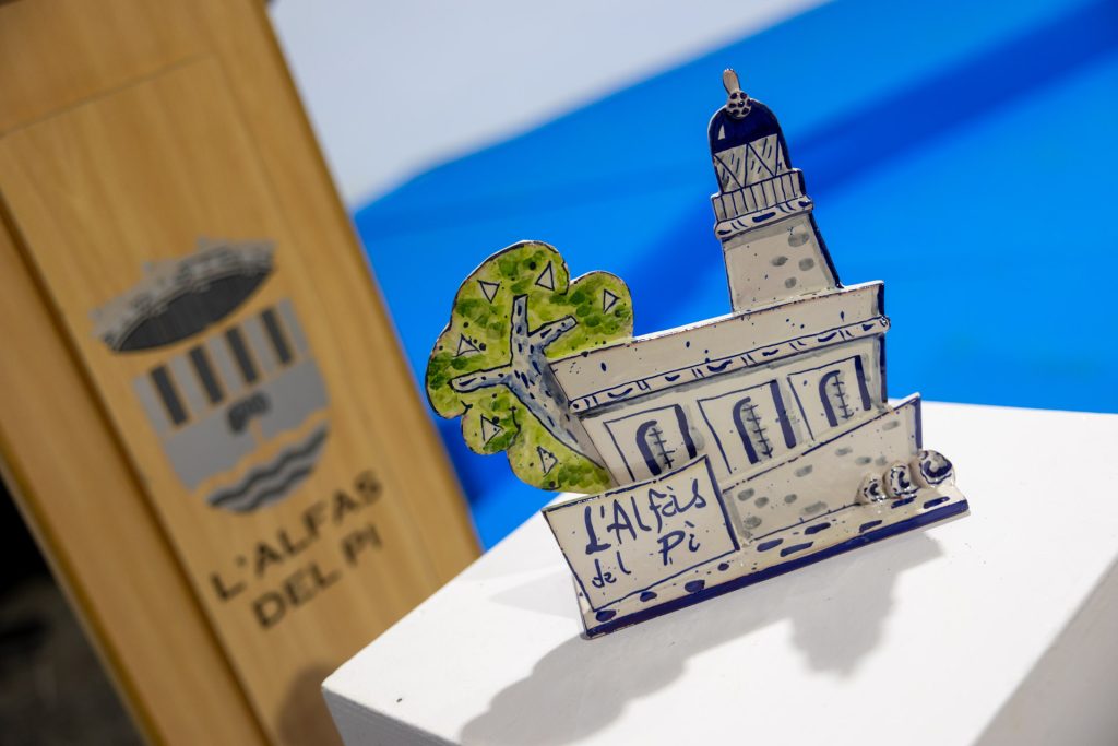 L’Alfàs del Pi entrega el Premi L’Alfàs 2026 en el Espai Cultural Escoles Velles durante la Setmana Cultural