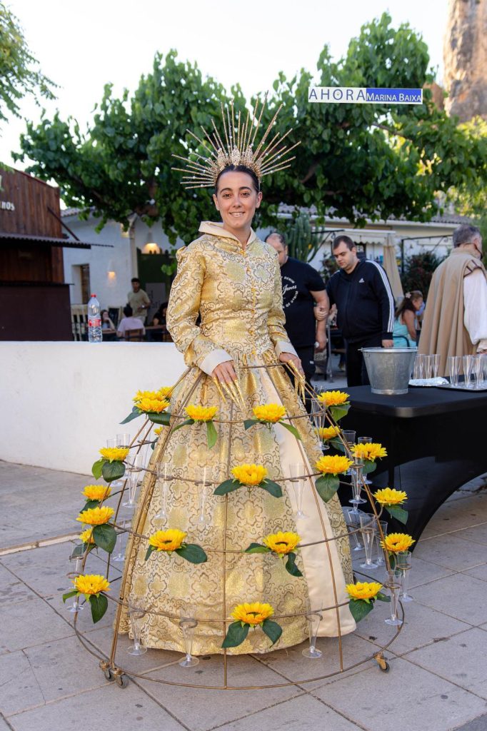 El Castell de Guadalest revive su pasado y arrasa en la Noche de los Museos 2026 con cientos de visitantes y un casco histórico abarrotado 2