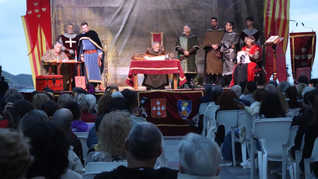 Benidorm, Carta de Poblament, Bernat de Sarrià, Toni Pérez, historia de Benidorm, José Vicente Cabezuelo, plaza de Sant Jaume, aniversario Benidorm, Grup Carta de Poblament, noticias Benidorm