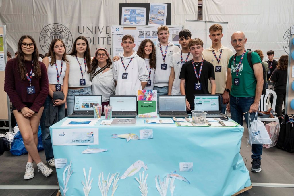 El IES Bellaguarda consigue el primer premio en el concurso Up! Steam 7 de la UPV 0